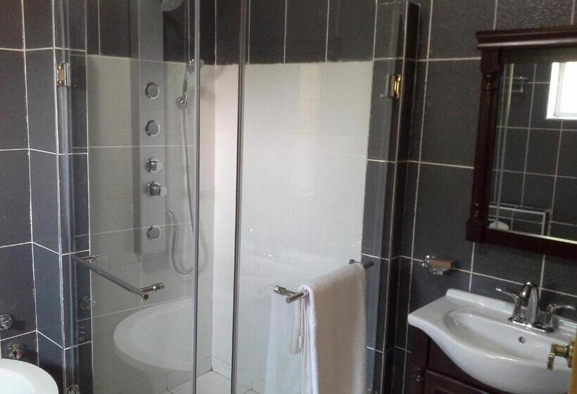 Cameră Standard, Tropical Enclave