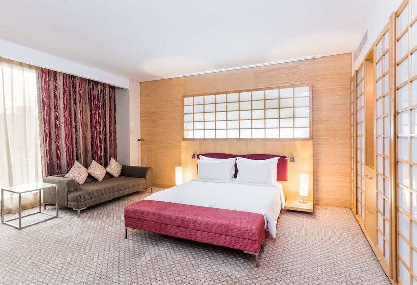 سوییت جونیور, Radisson Blu Hotel, Doha