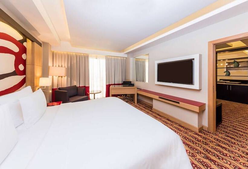 سوییت, Radisson Blu Hotel, Doha