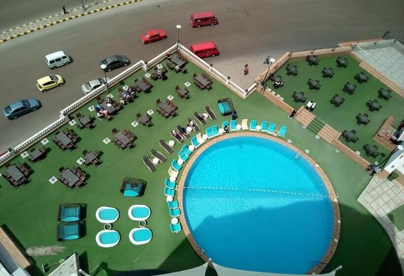 مجموعه ویستا شهر, Fleet Club Mahrousa