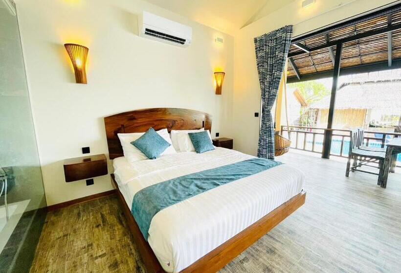 فيلا غرفة نوم واحدة مطلّة علي البحر, Absolute Beachfront Resort