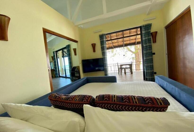 فيلا غرفتين نوم مطلة على البحر, Absolute Beachfront Resort