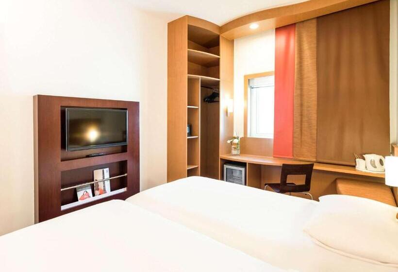 Номер Superior, Ibis Fujairah