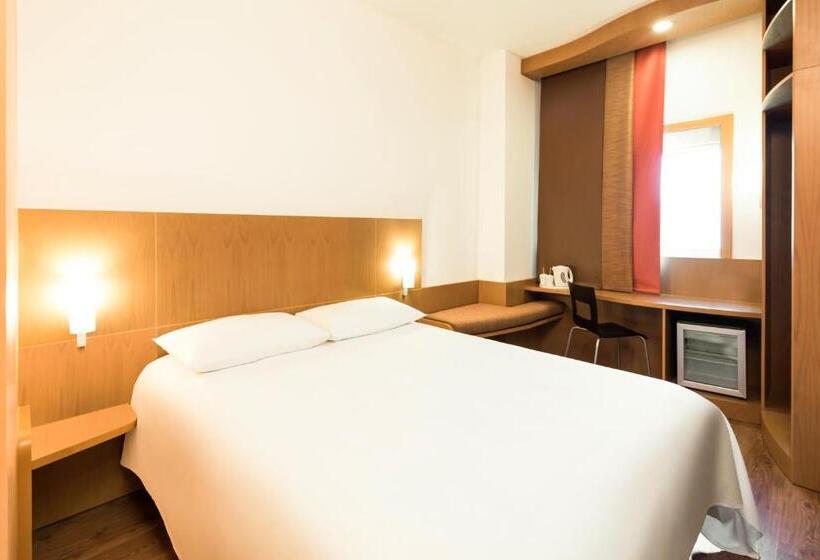 Family Connecting Room, Ibis Fujairah