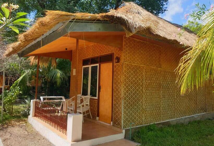 Номер Superior Вид на Сад, Sea World Club Beach Resort & Dive Center