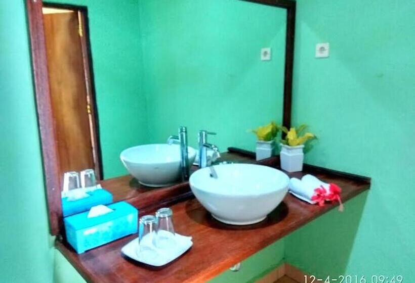 Трехместный Номер Стандарт Вид на Сад, Sea World Club Beach Resort & Dive Center