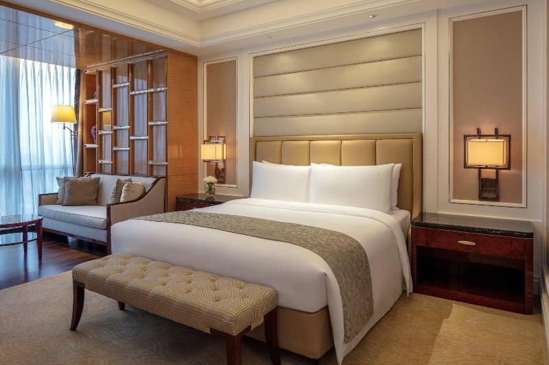 Club Room King Bed, The Ritzcarlton, Chengdu