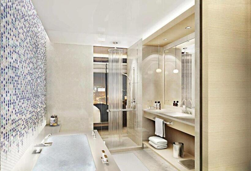 اتاق لوکس با چشم‌انداز باغ, Fairmont Baku  Flame Towers