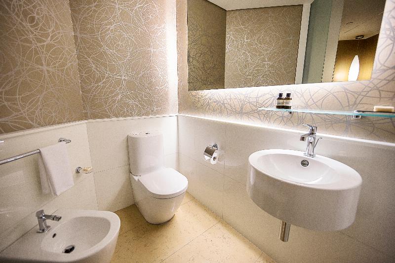 سوییت با چشم‌انداز دریا, Fairmont Baku  Flame Towers