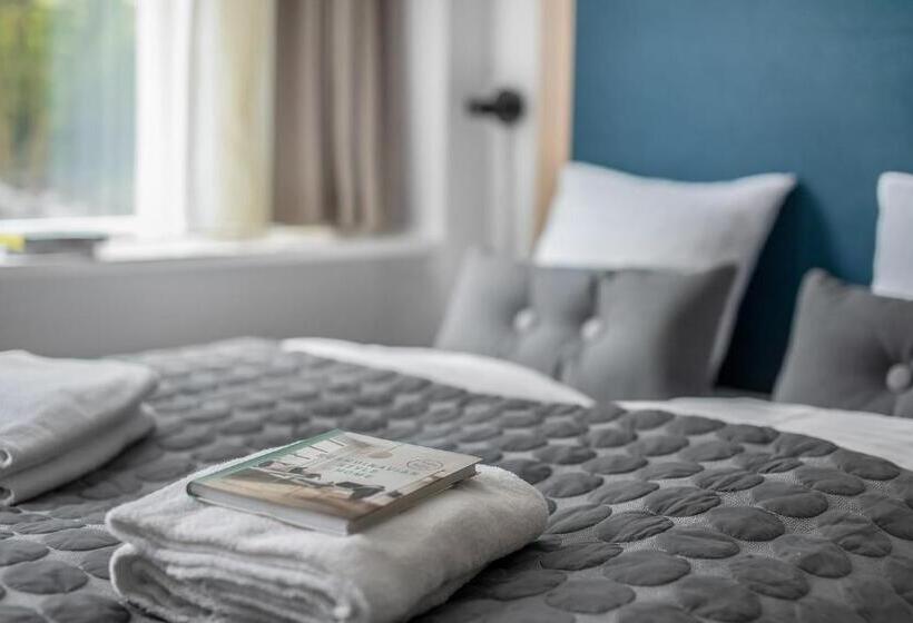 استودیوی استاندارد, Studio1a Hotel Apartments