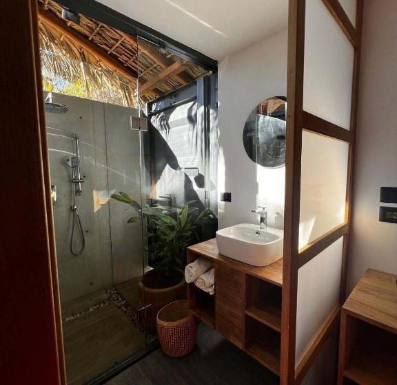 キングサイズベッドのスタンダードルーム, H20 Container Cabins