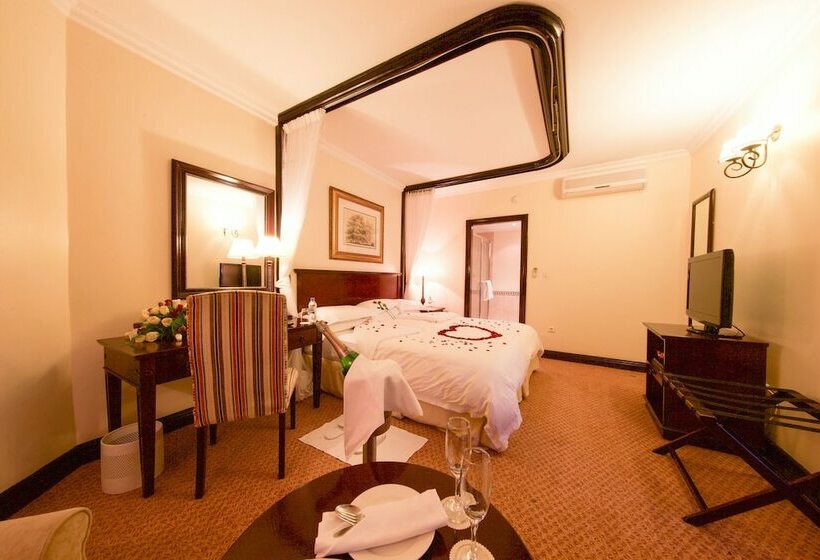 اتاق استاندارد, Lake Kivu Serena