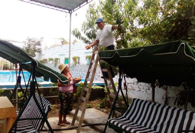 غرفة قياسية ثلاثية, Pisco Hotel Corina