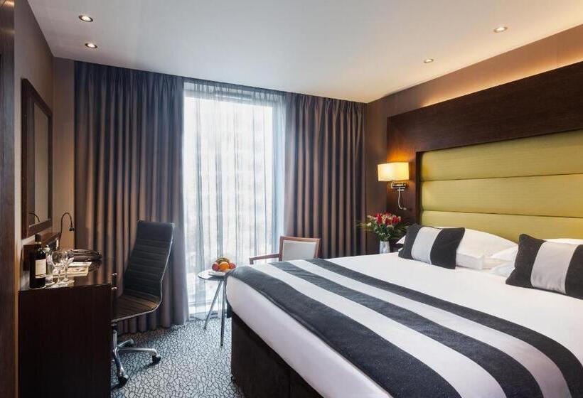 Fyrbädds Deluxerum, Park Grand Heathrow