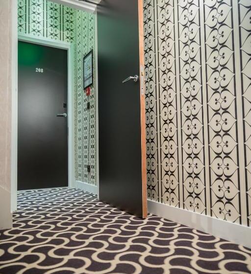 ベーシックルーム, Hôtel Crayon Rouge