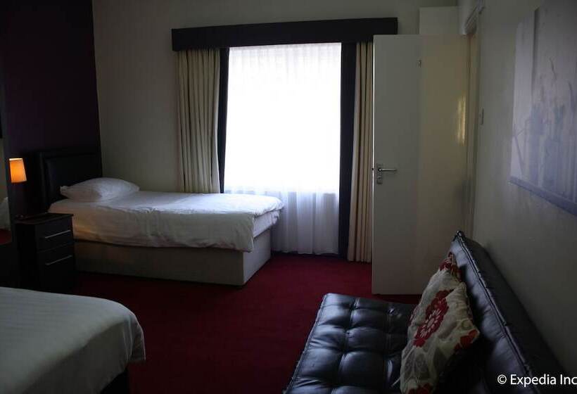 Номер Стандарт Трехместный, Islington Inn