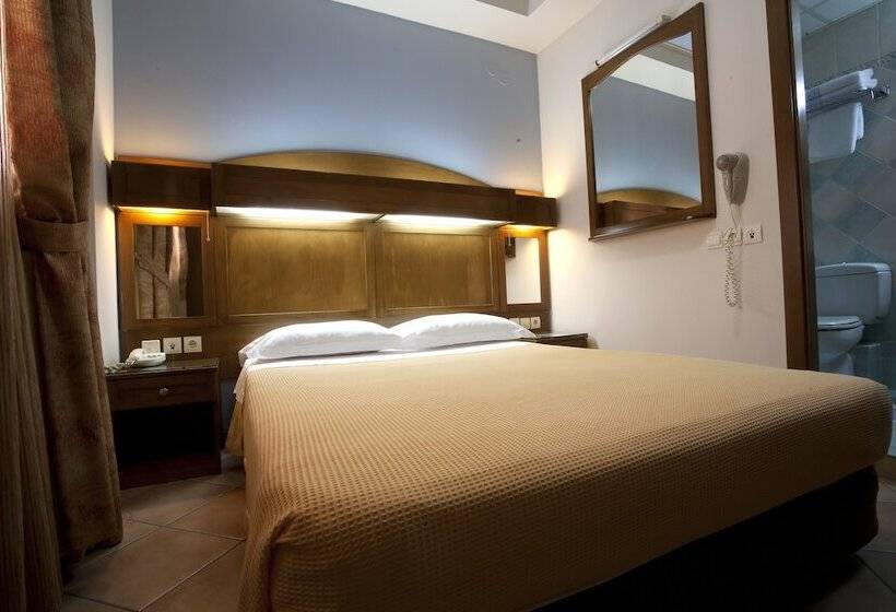 标准三人间, Katerina