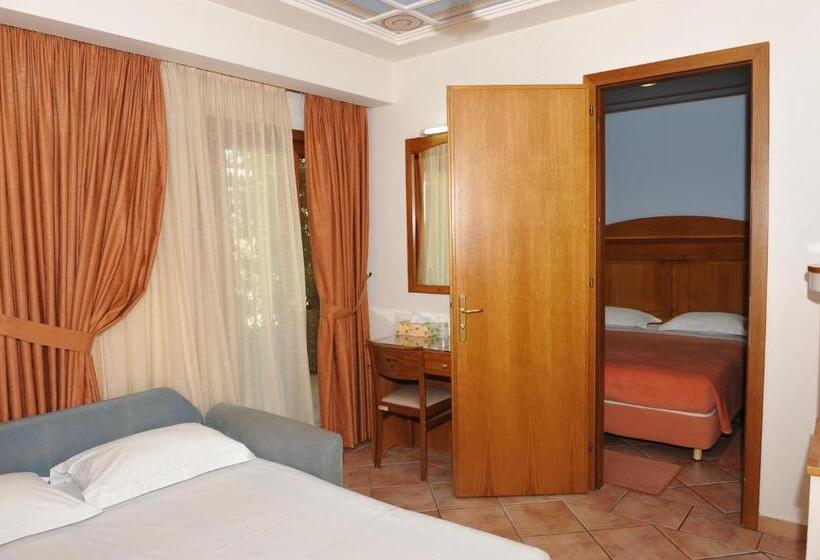 小型套房, Katerina