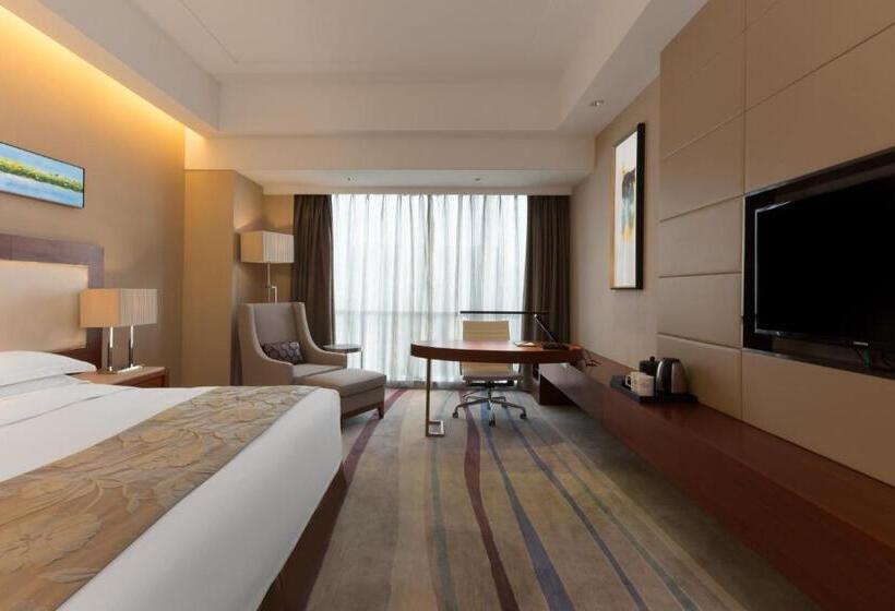 Номер Премиум Вид на Город, Crowne Plaza Wuxi Taihu, An Ihg