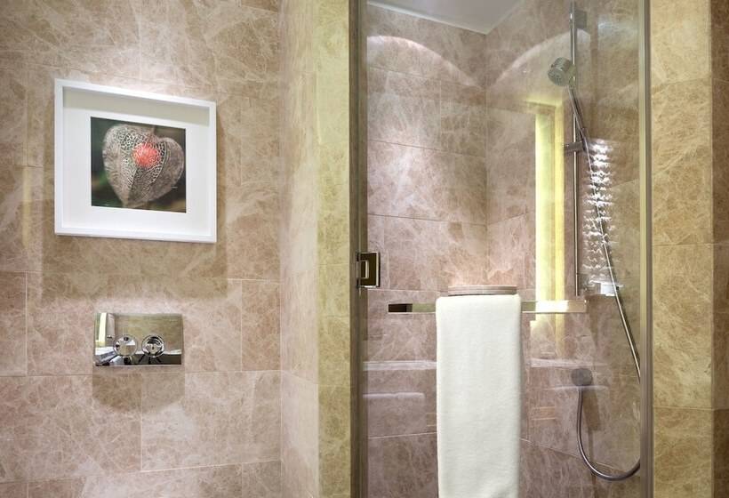 اتاق اجرایی, Hilton Kyiv