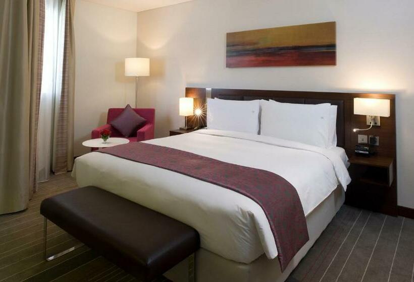 اتاق لوکس, Holiday Inn Alseeb Muscat, An Ihg