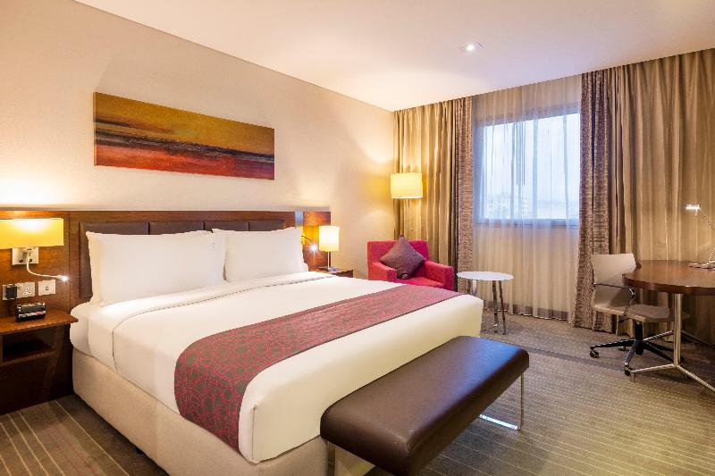 اتاق استاندارد با تخت بزرگ, Holiday Inn Alseeb Muscat, An Ihg