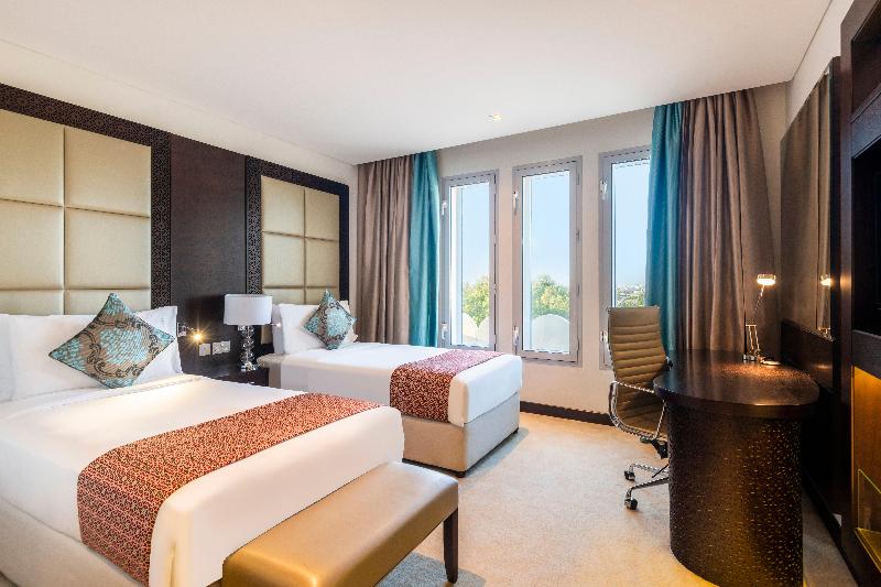 اتاق استاندارد با چشم‌انداز استخر, Holiday Inn Alseeb Muscat, An Ihg