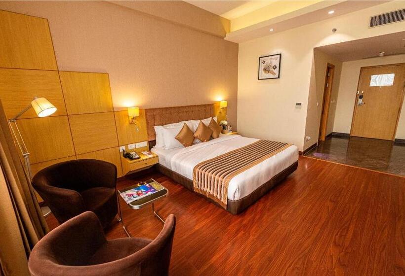 Стандартный Номер Кровать Кинг, Ramada Neemrana