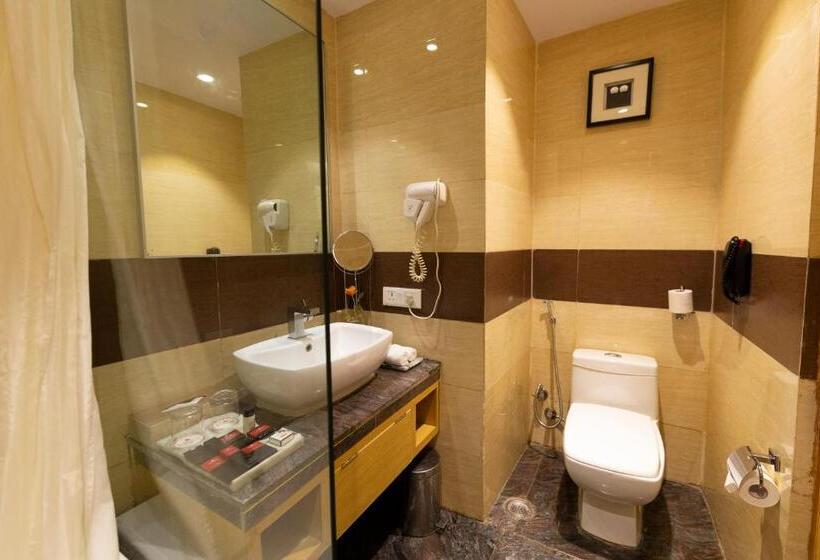 Стандартный Номер Кровать Кинг, Ramada Neemrana