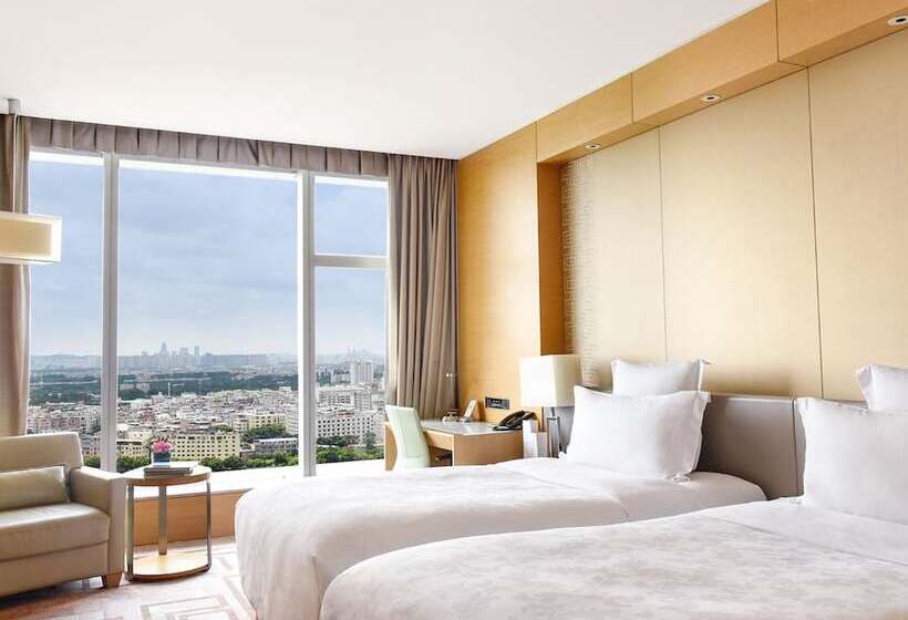 Номер Superior, Langham Place Guangzhou   Walking Distance To Canton Fair & Overseas Buyers Registration Service