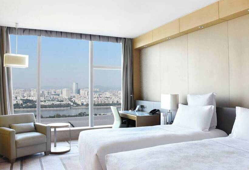 Deluxe room with river view, Langham Place Guangzhou   Walking Distance To Canton Fair & Overseas Buyers Registration Service