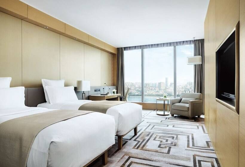 Номер Executive, Langham Place Guangzhou   Walking Distance To Canton Fair & Overseas Buyers Registration Service