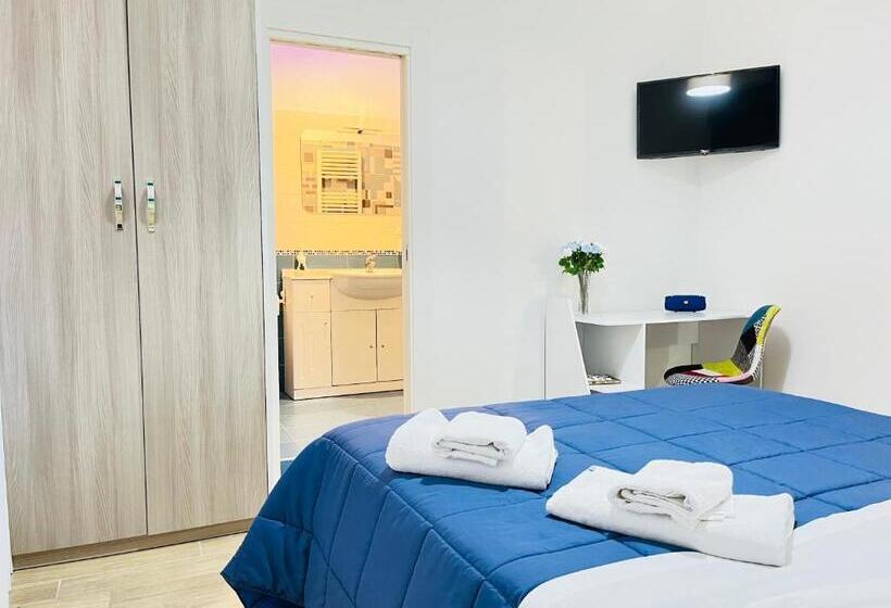اتاق کلاسیک چهارنفره, Bed Boutique Napoli Colors