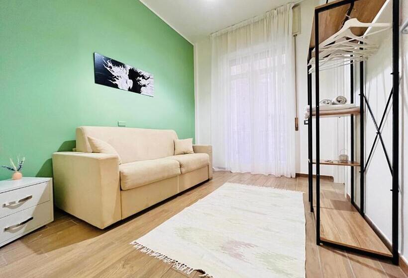اتاق کلاسیک چهارنفره, Bed Boutique Napoli Colors
