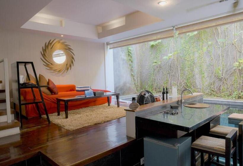 Люкс с Бассейном, 18 Suite Villa Loft At Kuta