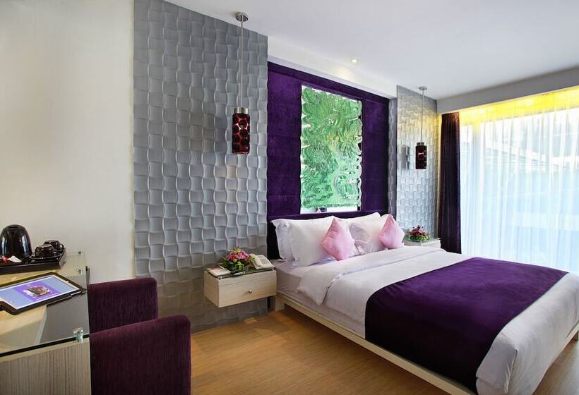 풀장 전망 디럭스 룸, Grand Mega Resort & Spa Bali