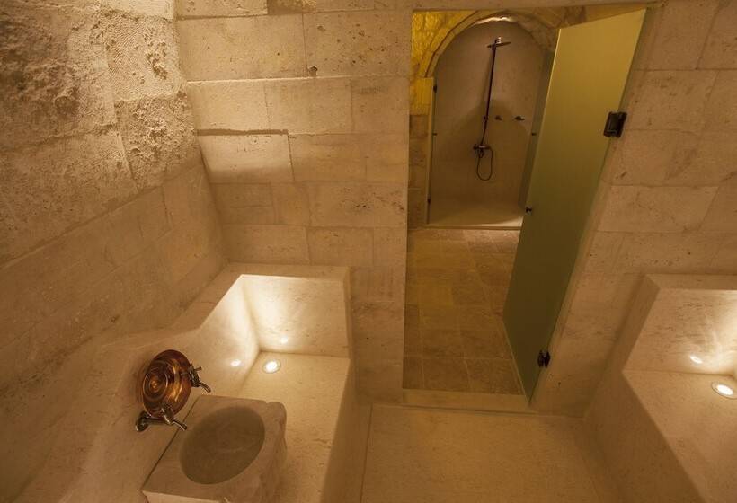 Люкс с Бассейном, Kayakapi Premium Caves  Cappadocia
