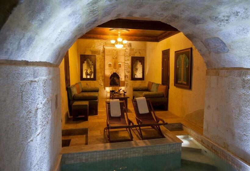 Люкс с Бассейном, Kayakapi Premium Caves  Cappadocia