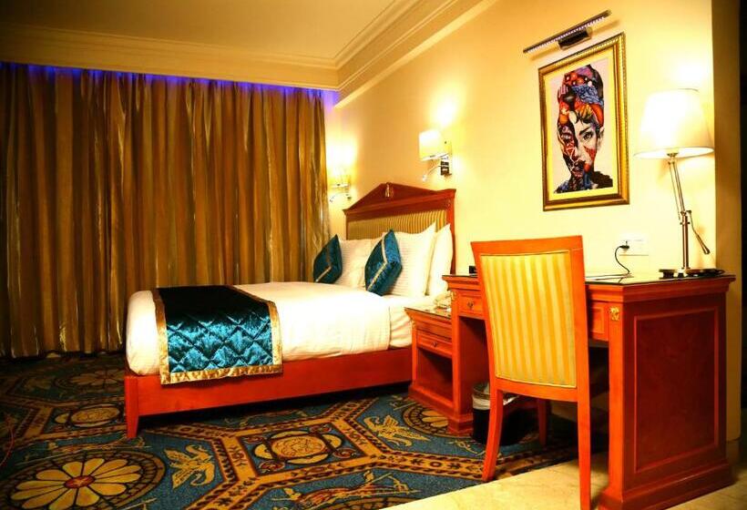 Семейный Номер Deluxe, Ramada By Wyndham Amritsar