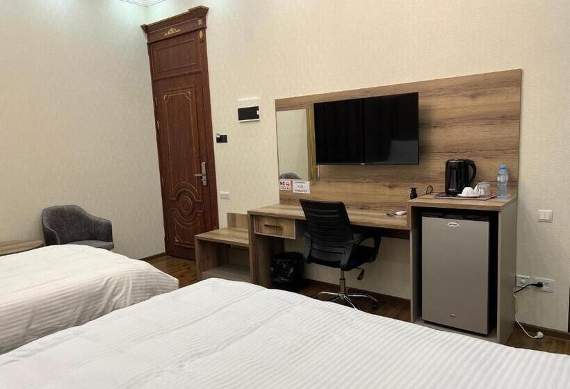 سوییت جونیور, Sharq