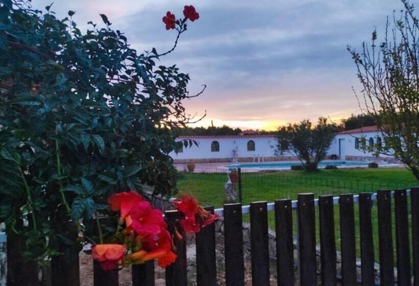 Дом 2 Спальни, Fazenda Do Marante