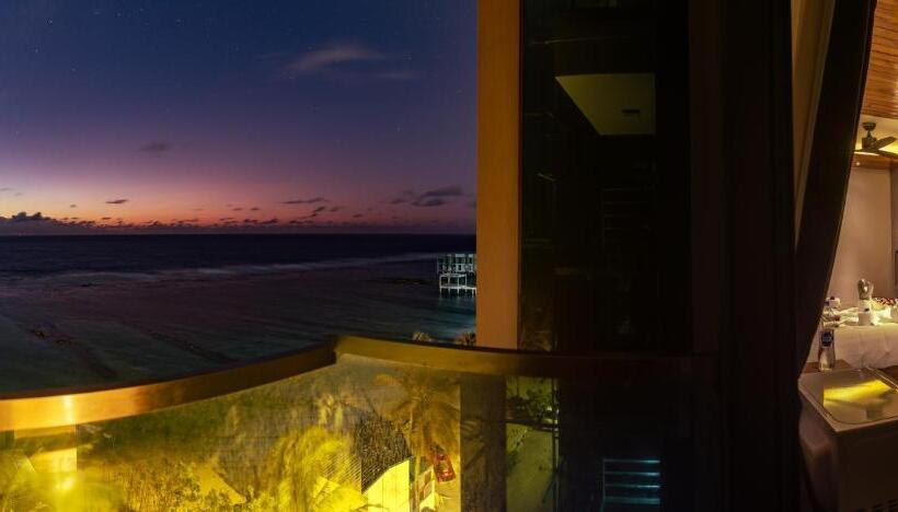 اتاق استاندارد با چشم‌انداز دریا, Chen Beach Inn