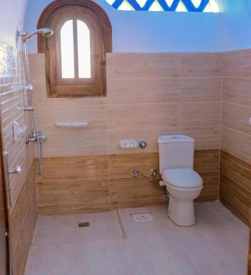 اتاق لوکس سه تخته, Coral Reefs Hotel Dahab