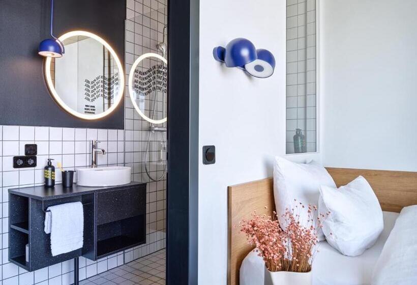 استودیوی استاندارد, Stayery Cologne Ehrenfeld