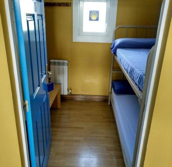 バス共有のスタンダードルーム, Albergue De Peregrinos Santiago Apostol