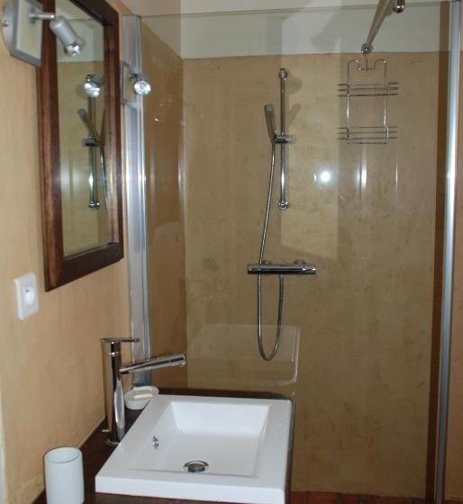 Дом 1 Спальня, Maison D  Hôtes Individuelle La Relinquière