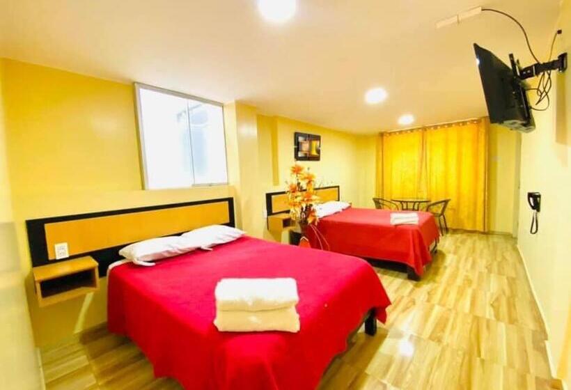 Номер Стандарт Трехместный, Hostal D  Rosas
