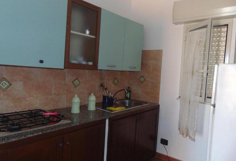 استودیوی استاندارد, Residence La Conchiglia