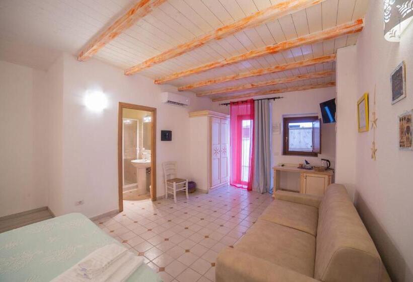 Полулюкс, Olbia Domus Inn