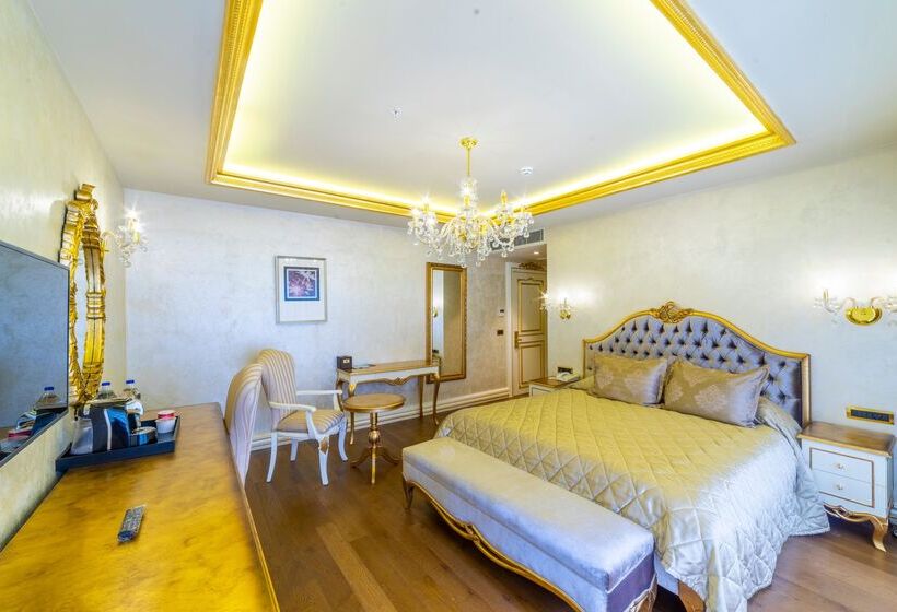 استودیوی استاندارد با چشم‌انداز دریا, The Plaza Bodrum